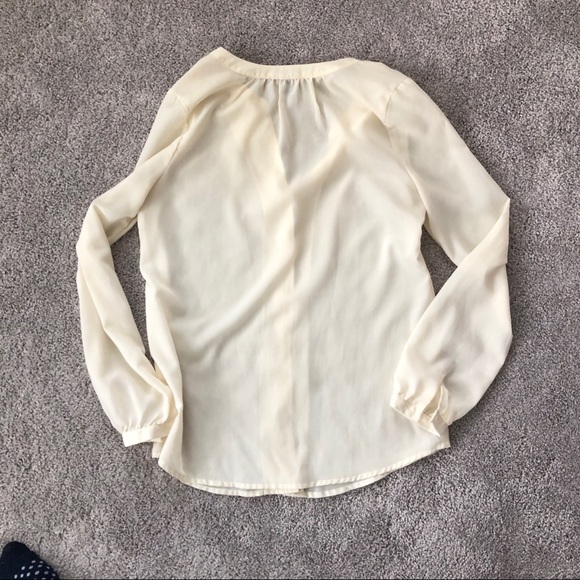 Hive & Honey Blouse - Picture 6 of 6